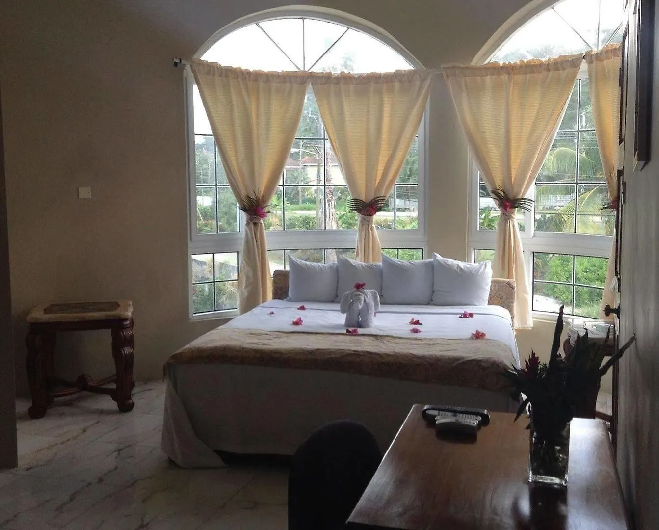 Waters Edge Guest House Montego Bay Accommodatie bij particulieren